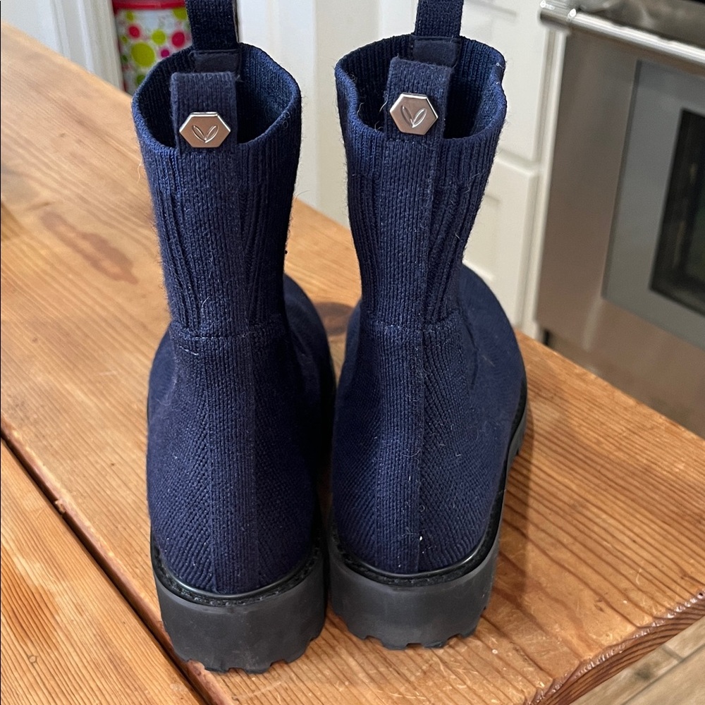 NWOT Vivaia Navy Knit Ankle Boots - Picture 2 of 8